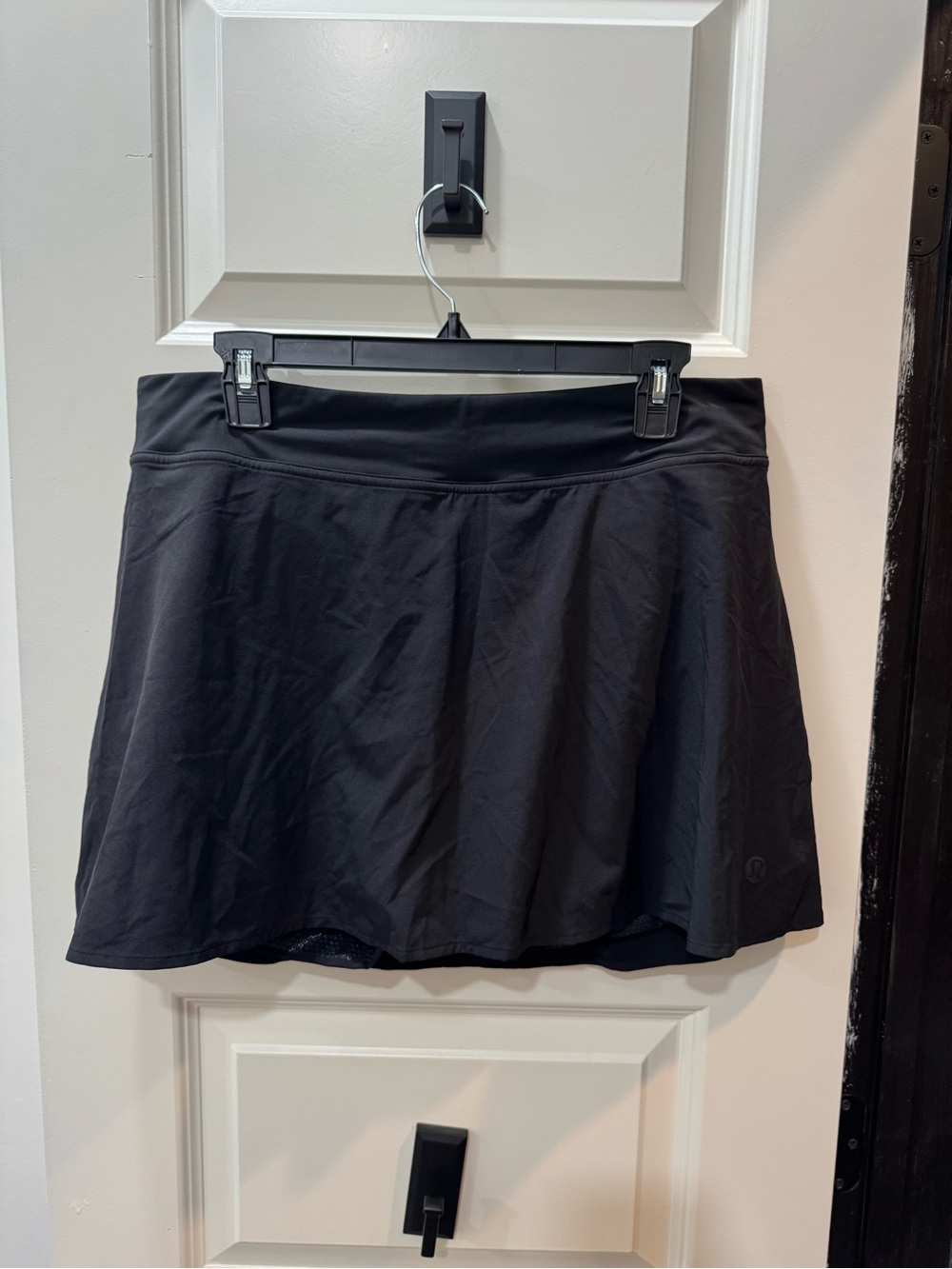 lululemon black athletic skirt